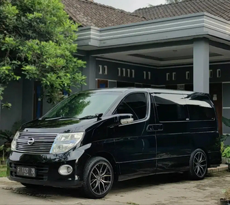 Nissan Elgrand 2009