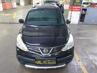 Nissan Grand livina 2013