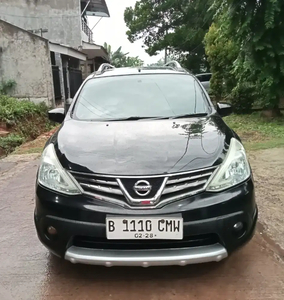 Nissan Grand livina 2014