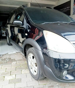 Nissan Livina 2011
