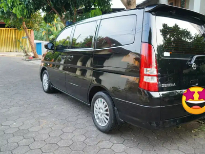 Nissan Serena 2012