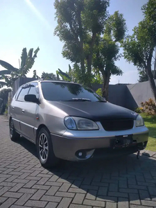 Kia Carens 2000