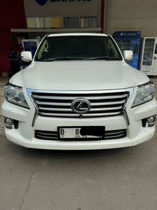 Lexus LX570 2013