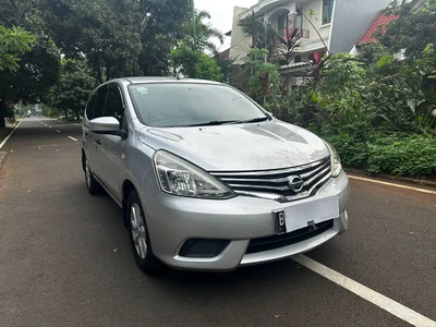 Nissan Grand livina 2014