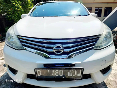 Nissan Grand livina 2016