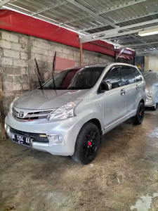 Toyota Avanza 2012