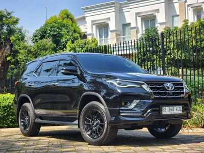 Toyota Fortuner 2022