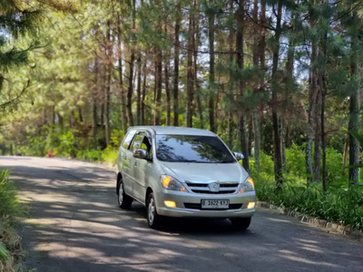 Toyota Kijang Innova 2006