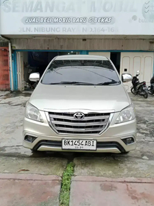 Toyota Kijang Innova 2010