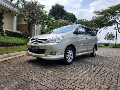 Toyota Kijang Innova 2011