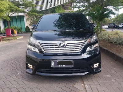 Toyota Vellfire 2010