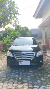 Toyota Kijang Innova 2012