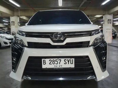 Toyota Voxy 2019