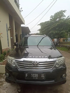 Toyota Fortuner 2012