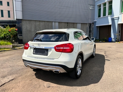 2015 Mercedes-Benz 1.6 GLA200 Urban AT White DP 7jt Auto Approved