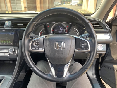 Honda Civic ES 2018 Turbo dp ceper km 39rb siap T om sedan
