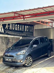 Toyota Sienta 2017