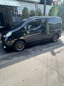 Nissan Evalia 2012