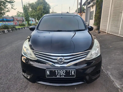 Nissan Grand livina 2014