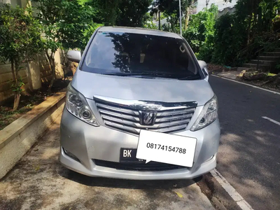 Toyota Alphard 2011