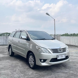 Toyota Kijang Innova 2012