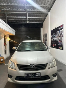 Toyota Kijang Innova 2012