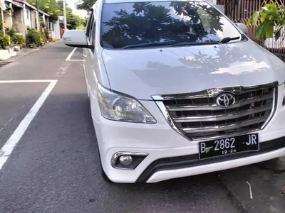 Toyota Kijang Innova 2015