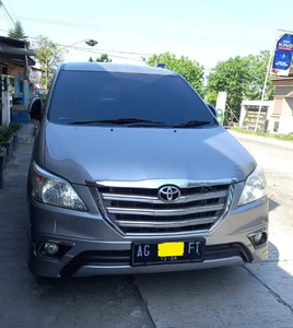 Toyota Kijang Innova 2015