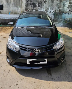 Toyota Limo 2014