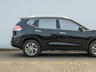 X-TRAIL 2.5 Matic 2016 - B2161TKM