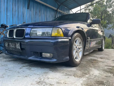 BMW M40 1992