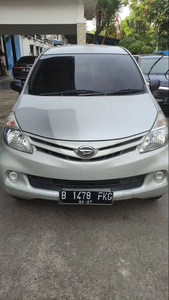 Daihatsu Xenia 2012