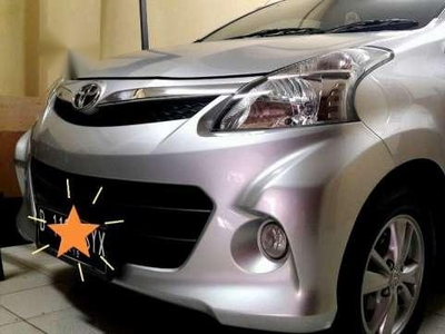 Dijual Mobil Toyota Avanza Veloz MPV Tahun 2014