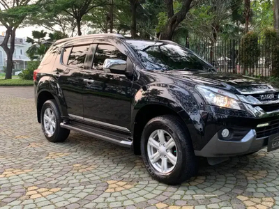 Isuzu MU-X 2015