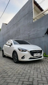 Mazda 2 2017