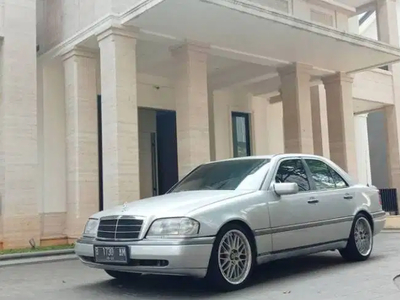 Mercedes-Benz C-Class 1995