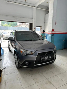 Mitsubishi Outlander Sport 2012