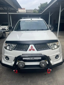 Mitsubishi Pajero Sport 2013