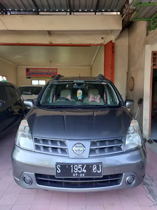 Nissan Grand livina 2010