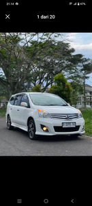 Nissan Grand livina 2012