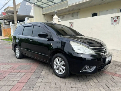 Nissan Grand livina 2013