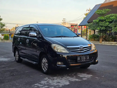 Toyota Kijang Innova 2011