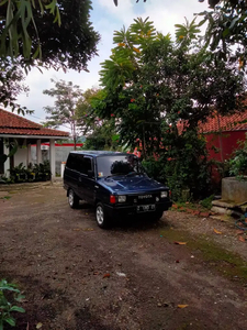 Toyota Kijang Super 1989