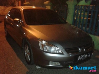 Jual Honda Accord 2.4 VTI Silver Tahun 2005