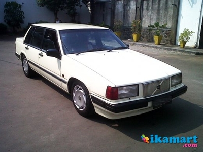 Jual Volvo 740 GLE 1991/92 White (Manual)