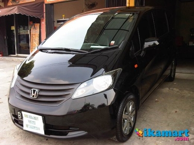 DIJUAL HONDA FREED SD AT 2010 HITAM MUTIARA