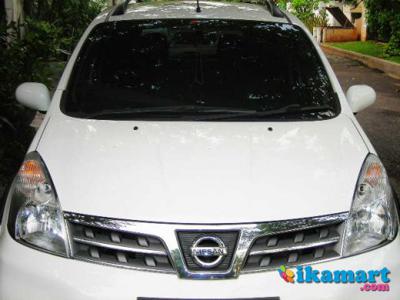 Jual Nissan Livina Xgear 1.5 Matic Putih Thn 2012