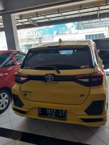 Toyota Raize 1.0T GR Sport CVT (One Tone) Kuning