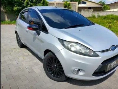 2012 Ford Fiesta 1.4 TREND AT