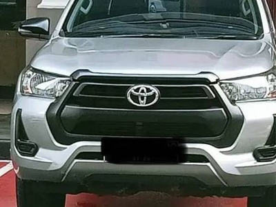 2019 Toyota Hilux 2.4L D-Cab E 4x4 MT